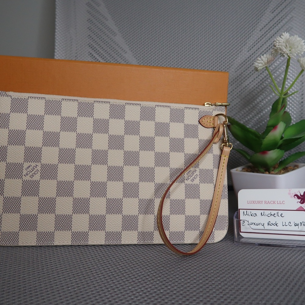Louis Vuitton Neverfull mm pouch damier azur